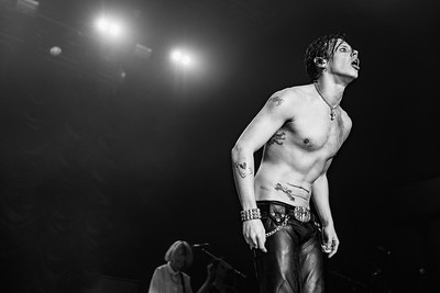 The Modern British Invasion: YUNGBLUD Conquers the USA - Allston