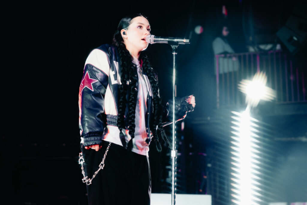 Lauren Spencer Smith Samantha Davidson